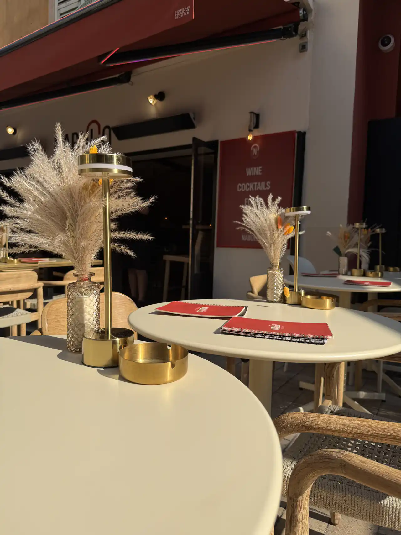 Le Nabulio, bar à vins et cocktails à Nice